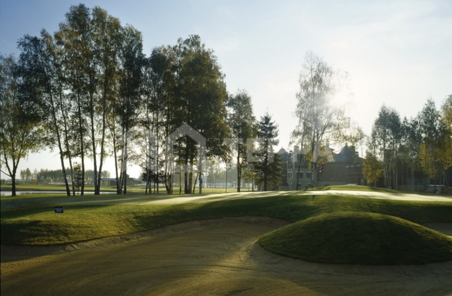 Пестово Гольф и Яхт Клуб