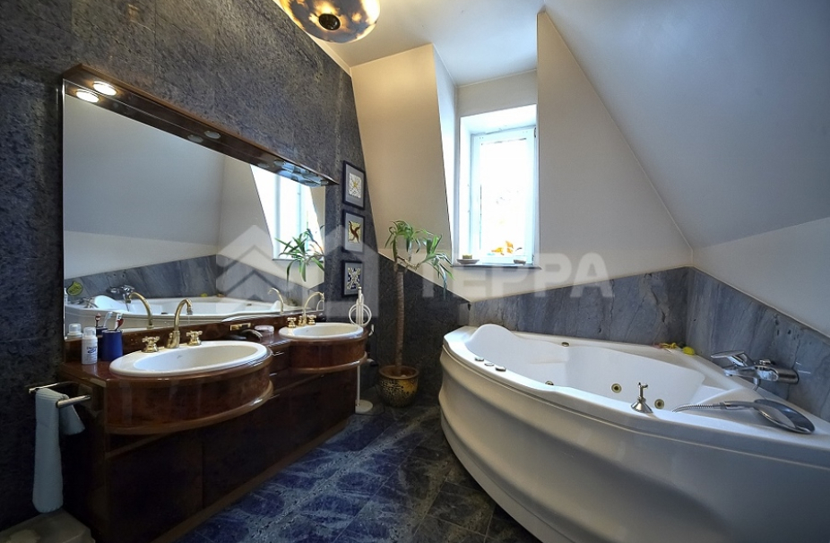 Объект ID 9979 - Дом